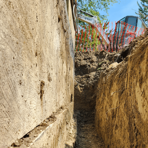 Excavation of the damaged foundation - step 1